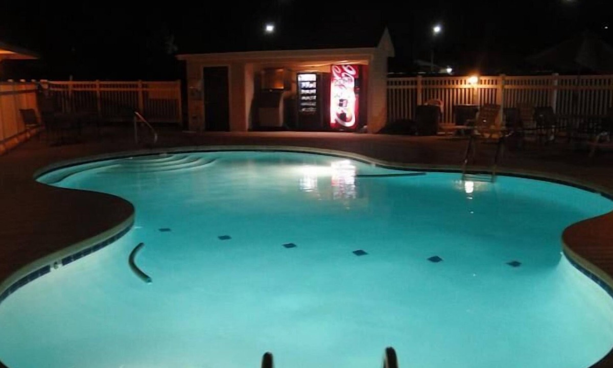 Long Neck Hotel | Sea Esta Motel II