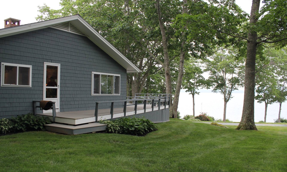 Trenton Cottage | SeaScape-Trenton Oceanfront very close to Acadia Nat'l Park in tranquil setting
