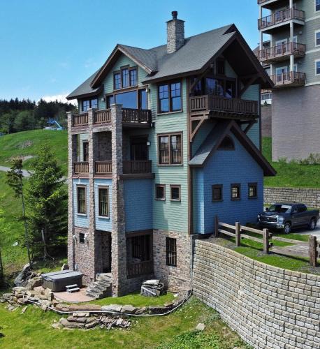 Edray House | Slope side 8 BR at Sanctuary Majestic Mountain Top Estate 4800 square feet of quality sleeps 16