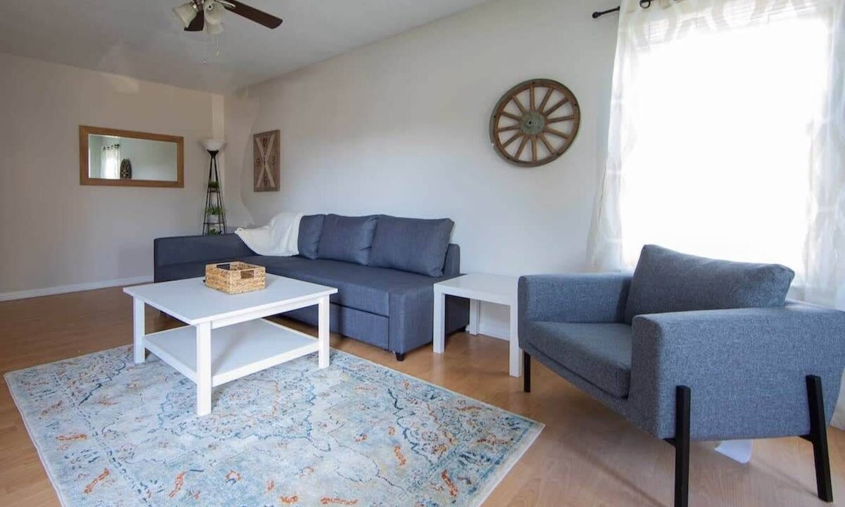 Northwest Apartment | Sojourn | Virginia Beach | 2 Bedroom Townhouse