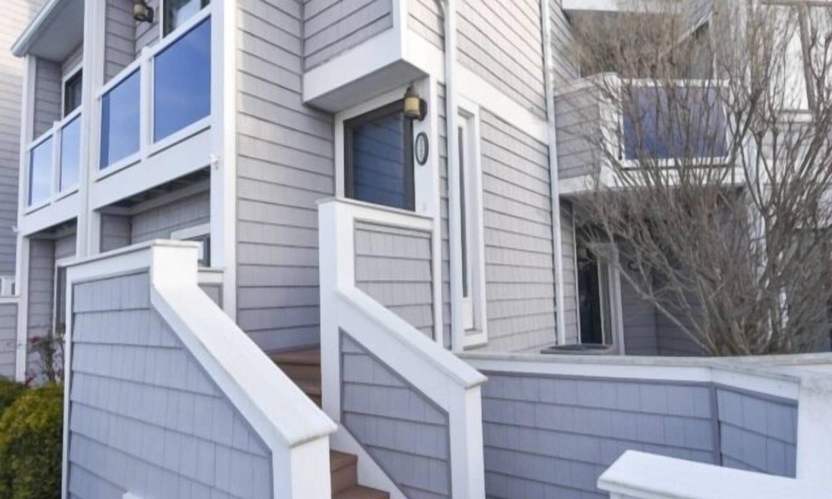 Fenwick Island Condo | Spacious 2 Bedroom 2 Bath condo, WiFi, Pool, Tennis