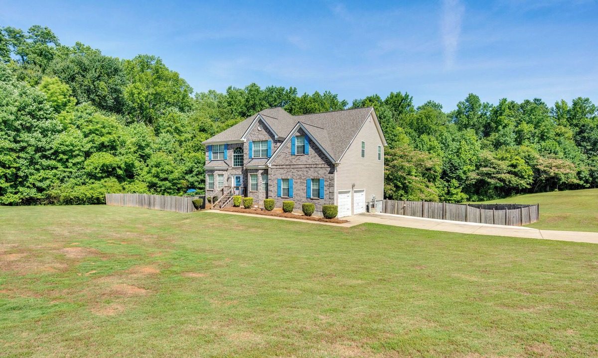 Hampton House | Spacious Hampton Vacation Rental w/Private Pool!