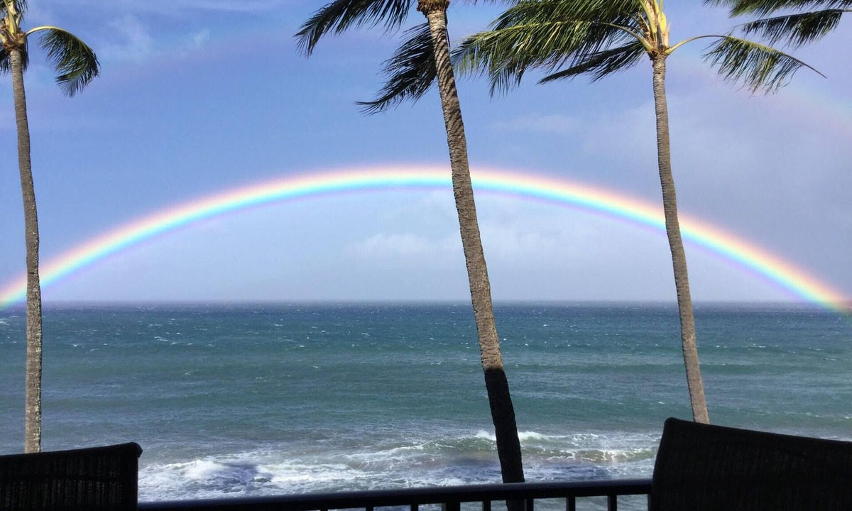 Honokowai Condo | Spectacular OCEANFRONT! 2BR/2BA Papakea L-305 with A/C. No resort fee.