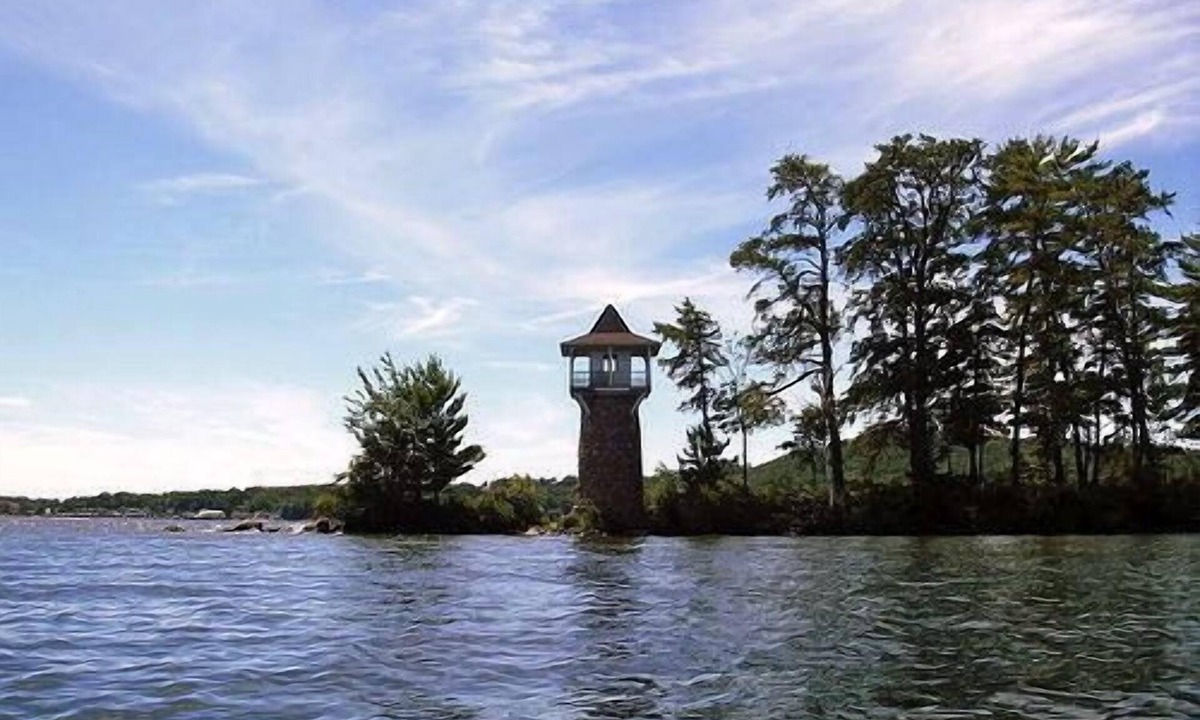 Meredith Cabin | Spindle Point - Charming Winnipesaukee Lakeside Home (Nh)
