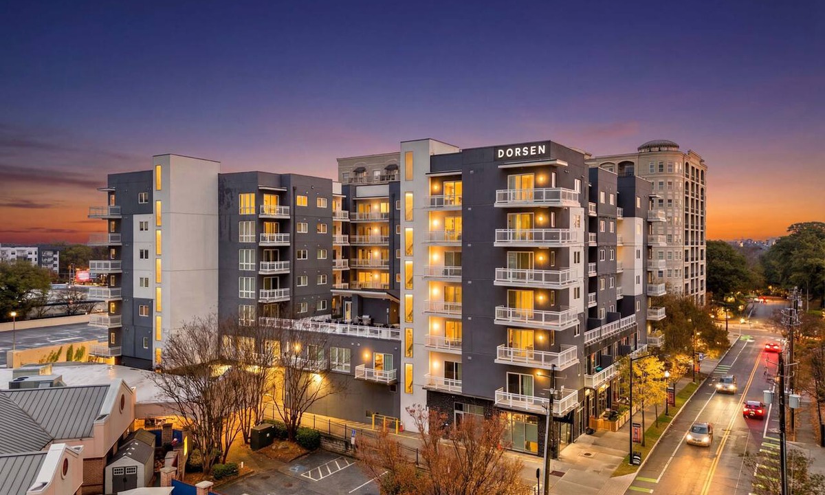 SoNo Apartment | Stylish 2B2B Apartment in Downtown ATL