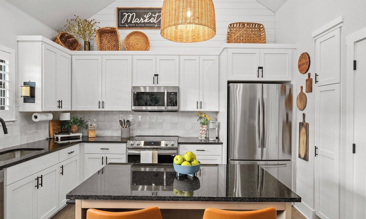 Fredericksburg Apartment | The Burg's Nest | Brand New Luxury Suite