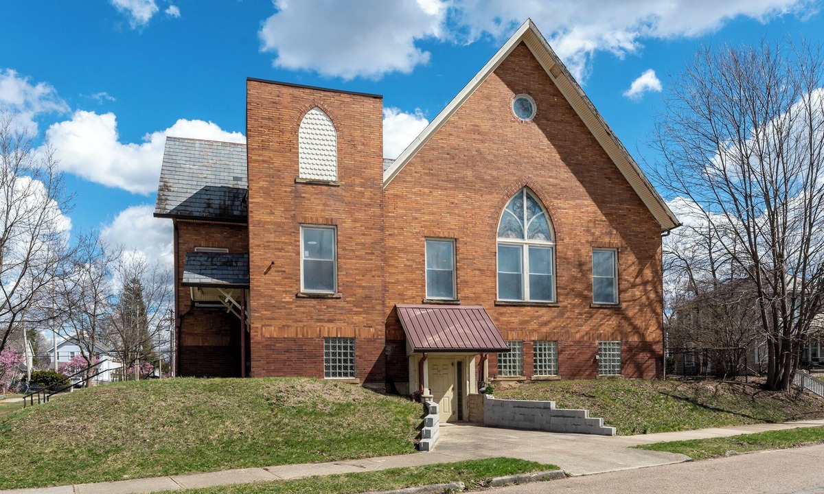 Old North Columbus House | The Church - 6BR/4.5 BA Home Near OSU, Perfect for Groups & Families.