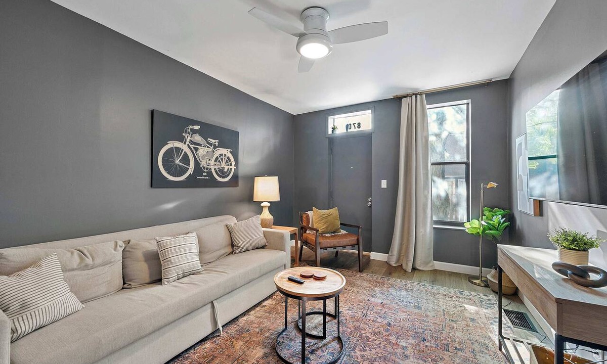 Short North Apartment | The Luxe Pearl Residences 870