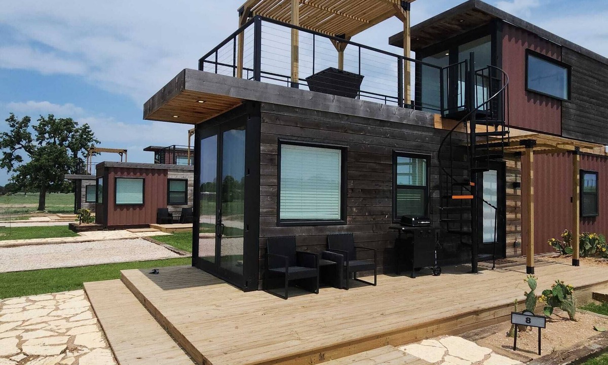 Fredericksburg Cottage | Train-Themed Home: Rooftop Deck, Pool & Wine Trail