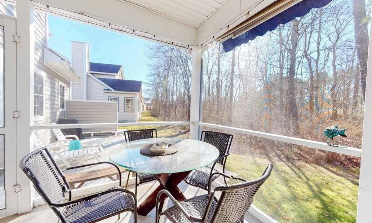 Frankford House | Updated Waterside home near beach with screened deck & community pool