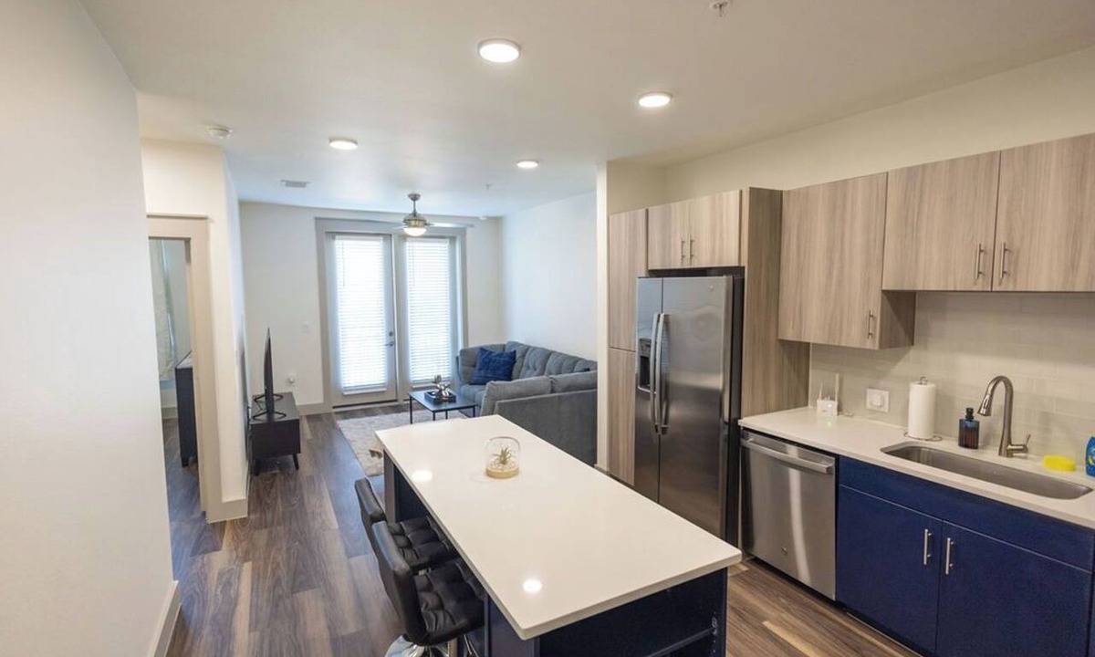 Addison Apartment | Urban 1-bedroom apartment in Addison with WiFi, AC & Reserved Parking