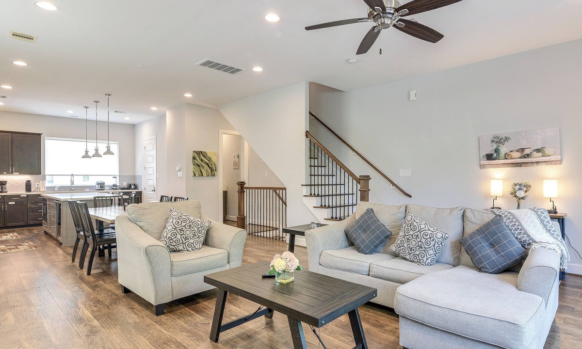 Midtown House | Urban Gem w/Balcony! Near NRG Stadium & Downtown