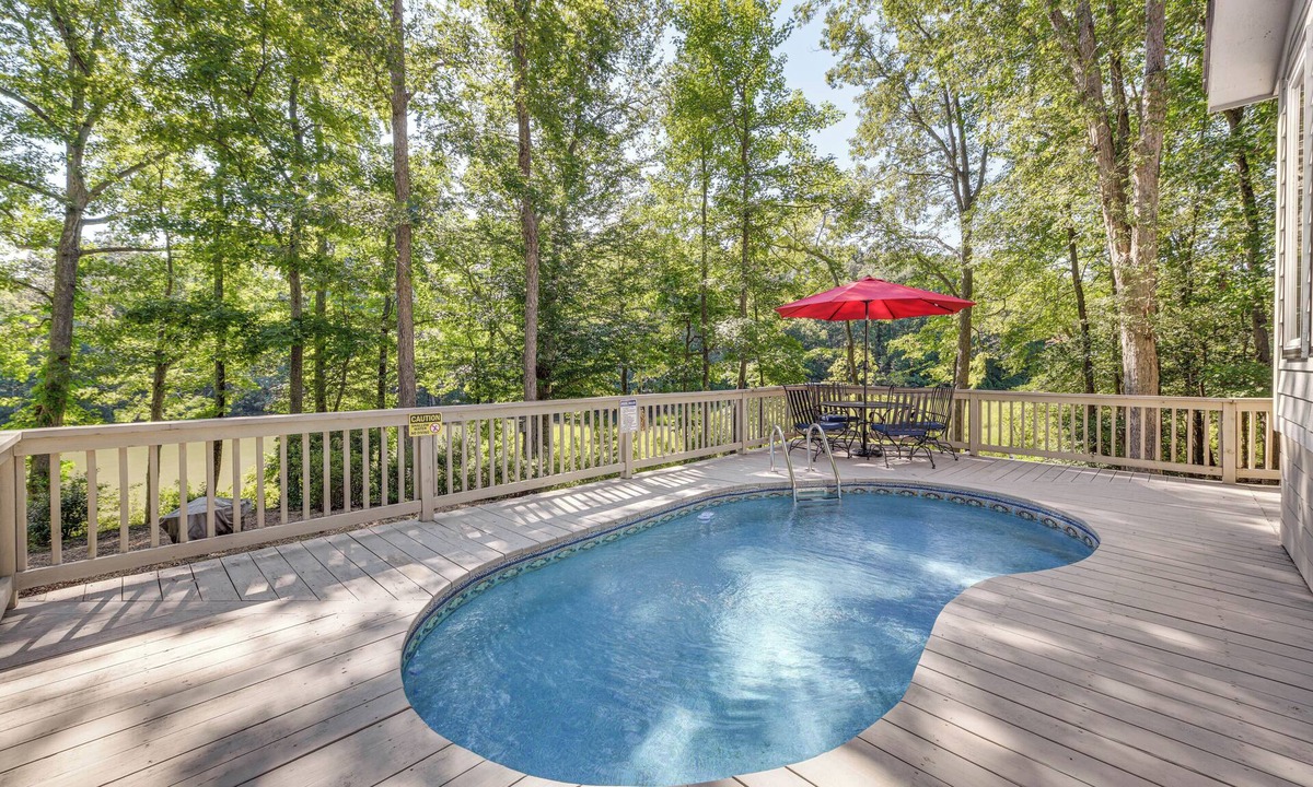 Urbanna Cottage | Waterfront Urbanna Home w/Private Dock