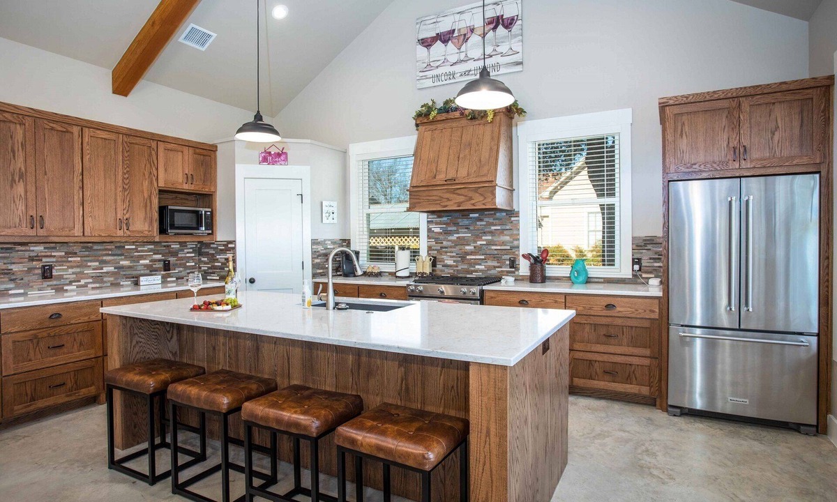 Fredericksburg House | Wine Not?- 3 BR | Hot Tub | Great for Family