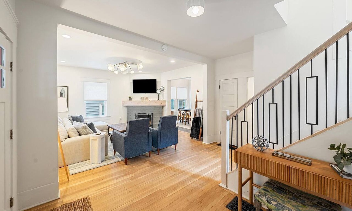 Delaware House | Winn on Oak: Ohio Wesleyan's Favorite Address