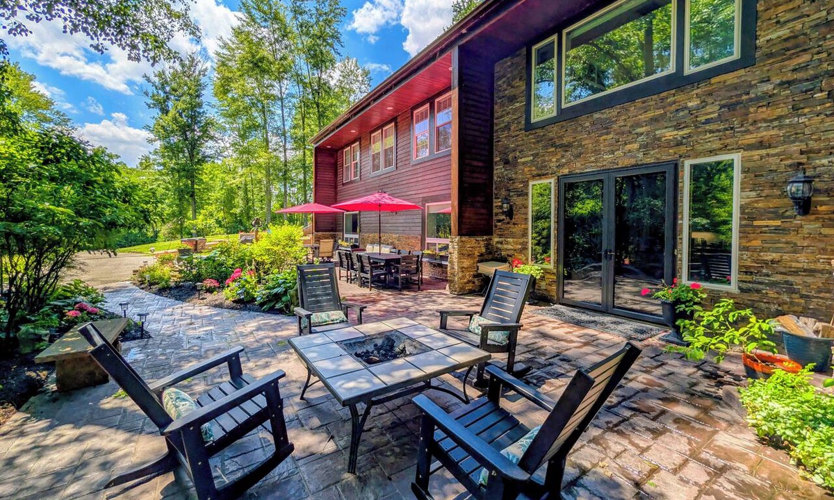 Delaware House | Woodland Spa Sanctuary: Delaware Home w/Swim Spa