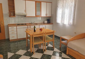 Apartments Villa Anne (81411-A1) - Jadranovo (Crikvenica)