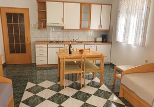 Apartments Villa Anne (81411-A1) - Jadranovo (Crikvenica)