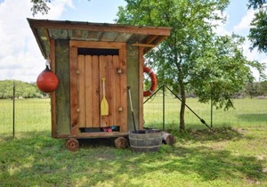 Casita Blu Quatro 1930's era studio cabin near Hunt and Ingram
