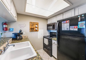 Dog-Friendly Beachside Retreat | Patio, Pool & Hot Tub