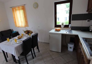 Holiday apartment mit Klimaanlage und Balkon
