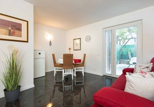 Holiday apartment with terrace and wireless