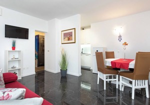 Holiday apartment with terrace and wireless