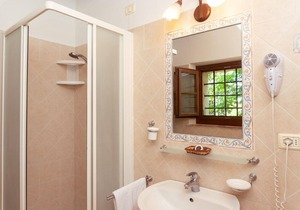 Jacopo' flat with shared pool