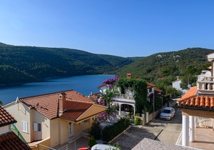 One bedroom apartment with terrace and sea view Duga Luka (Prtlog), Labin (A-2335-d)