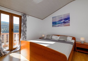 One bedroom apartment with terrace and sea view Duga Luka (Prtlog), Labin (A-2335-d)