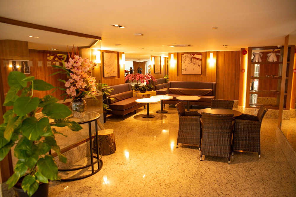 UP TO 50% OFF RESORT Spectacular 5-Star Luxury Direct Oceanfront 3B/3Ba Condo