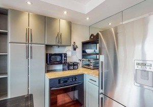 Wonderful Condo Close to Sugarbush Resort with Pool & WiFi