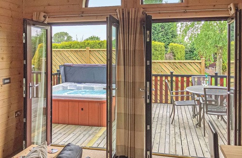 Scawton Ski Chalet | 1 bedroom accommodation in Easingwold