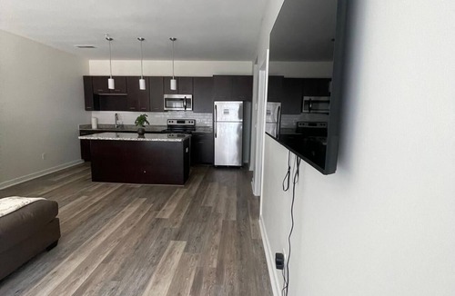 Grandview Heights Apartment | 1-Bedroom Luxury Unit with Pool Access