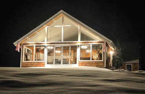 Brownville Cabin | 10 Bedroom Lodge Retreat on Deer Farm