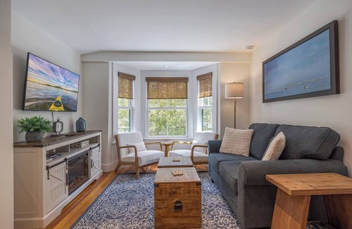 Seal Harbor Apartment | 2 BR Next to Beach & Park Entrance! [The Notebook]