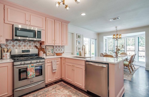 Westworth Village House | 2 Homes + 2 Pools near Stockyards & Dickies