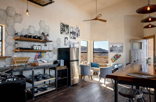 Alpine Cabin | 250th July Special - Boca de la Roca Private Mountain Lodge