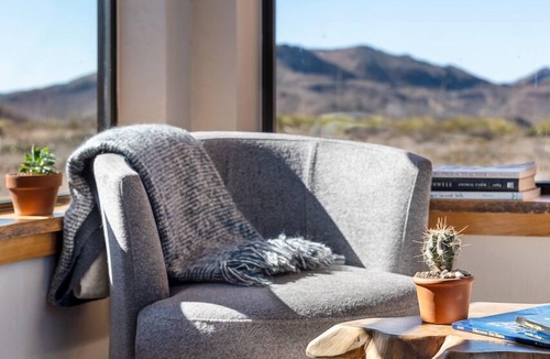 Alpine Cabin | 250th July Special - Boca de la Roca Private Mountain Lodge