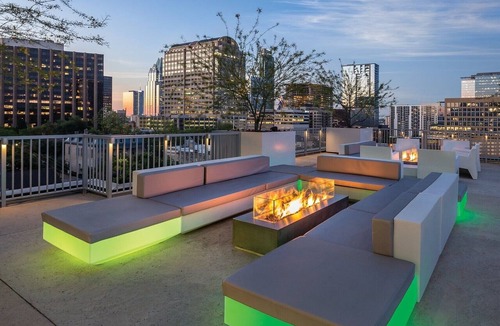 Civic District Condo | 2BD/Austin - Full Kitchen, W/D, Balcony, Fire Pit!