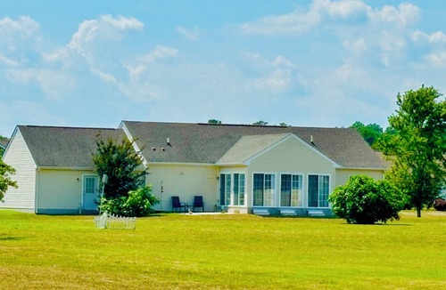 Milton House | 3 bedroom ranch in enjoyable Lewes 20 minutes to beach & historic district.