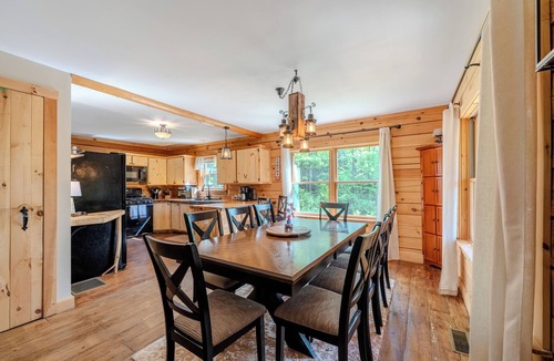 Jackson Cabin | 3Bed 3Bath Cabin Hot Tub Near North Conway #TheIntervaleCabin
