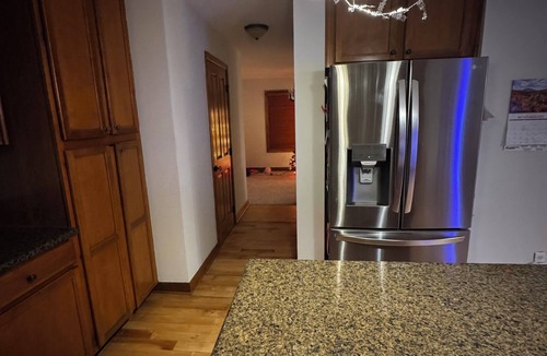 Tuttle West House | 4-bedroom house in Dublin close to ,zoo shopping,restaurant,airport ,5 star