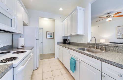Villages of Five Points Condo | 4 Mi to Beaches: Luxe Coastal Resort Condo