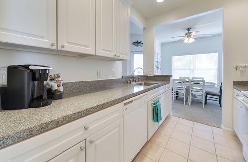 Villages of Five Points Condo | 4 Mi to Beaches: Luxe Coastal Resort Condo