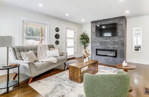Sylvan Hills House | 4 Mi to Int’l Soccer & Dtwn Fun: Modern ATL Home