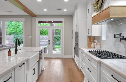 College Park House | 4BR Near The Woodlands | Quiet Neighborhood | King Suite | Pet Friendly