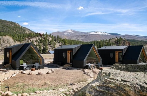 South Fork House | A-Frame Cliffside Bear Cabin