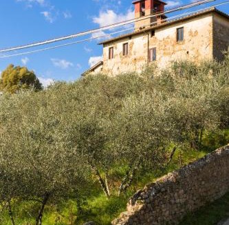 Uzzano House | Affittacamere Adri
