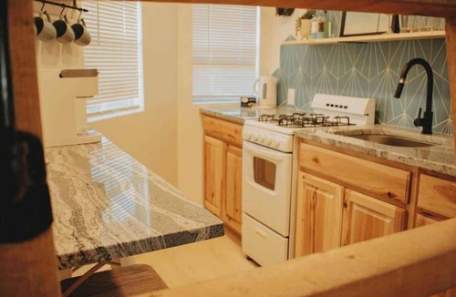 Barelas House | Agave Tiny House@Cactus Flower+HOT TUB+No Pet Fee!